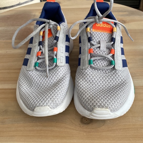 Adidas Racer TR21 Running Shoes, size 4 - Picture 2 of 7